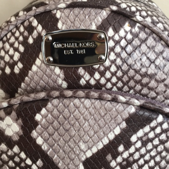 🐍LAST ONE🐍 NWT Michael Kors Abbey XS Backpack - Picture 2 of 7